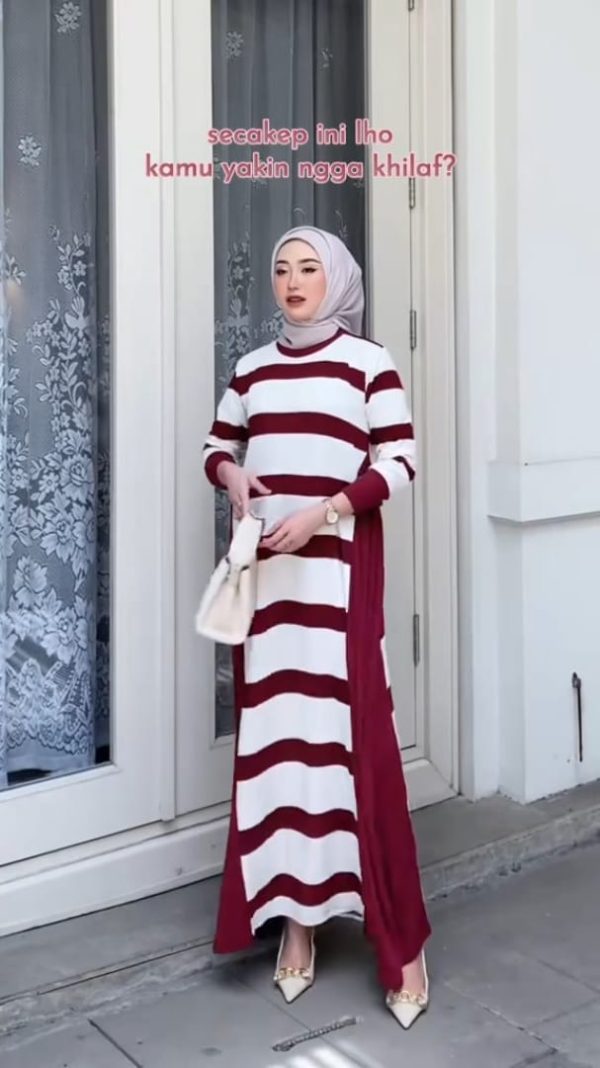 Dress Viona Motif Strip Hitam